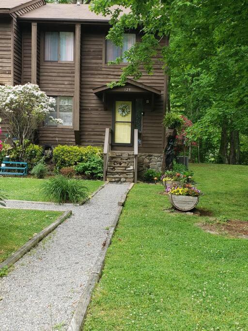 J.Creek Retreat, Creekside Townhouse +1 Car Garage Villa Maggie Valley Esterno foto