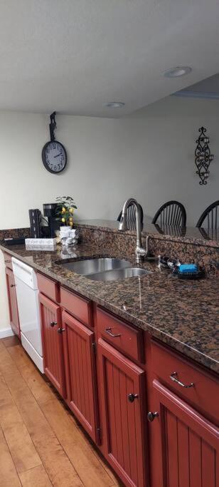 J.Creek Retreat, Creekside Townhouse +1 Car Garage Villa Maggie Valley Esterno foto