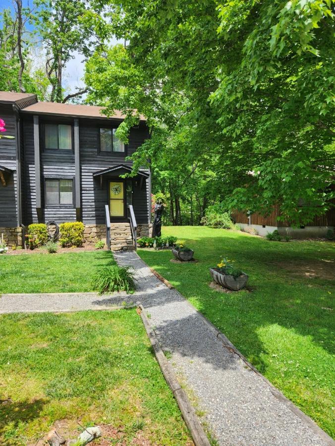 J.Creek Retreat, Creekside Townhouse +1 Car Garage Villa Maggie Valley Esterno foto