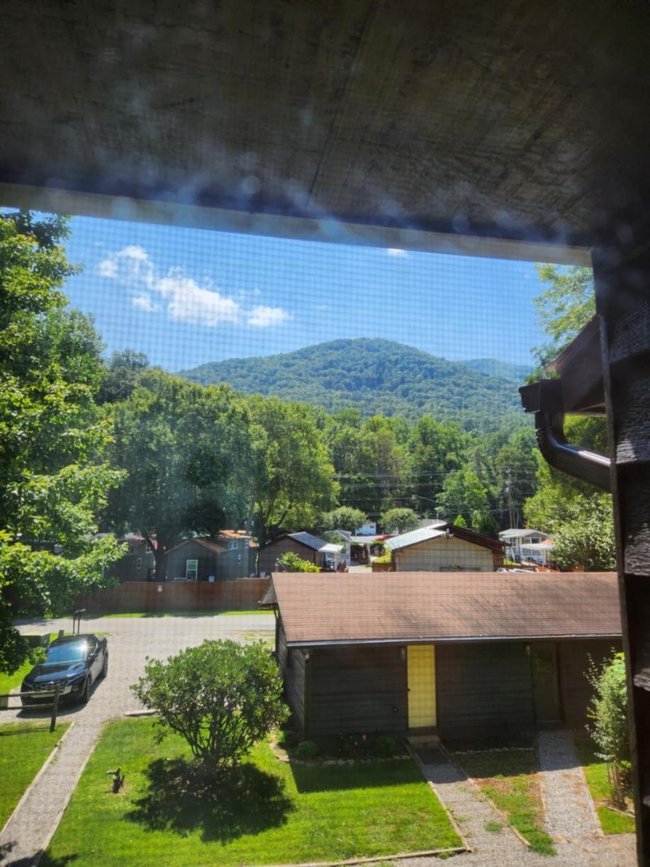 J.Creek Retreat, Creekside Townhouse +1 Car Garage Villa Maggie Valley Esterno foto